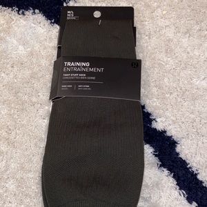 Men’s lulu lemon socks
